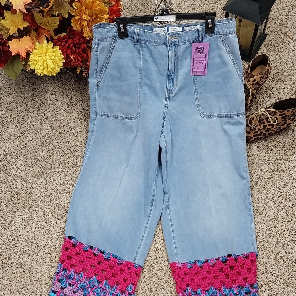 2922 Size 14r Wonderly Upcycled Crochet Pink, Purple and Green Wide Leg Jeans - Picture 4 of 6